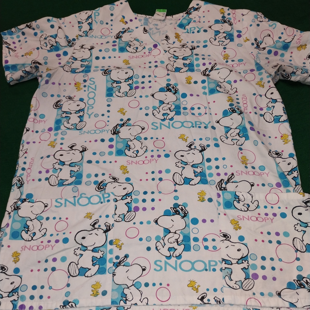 Peanuts Snoopy Scrub Top